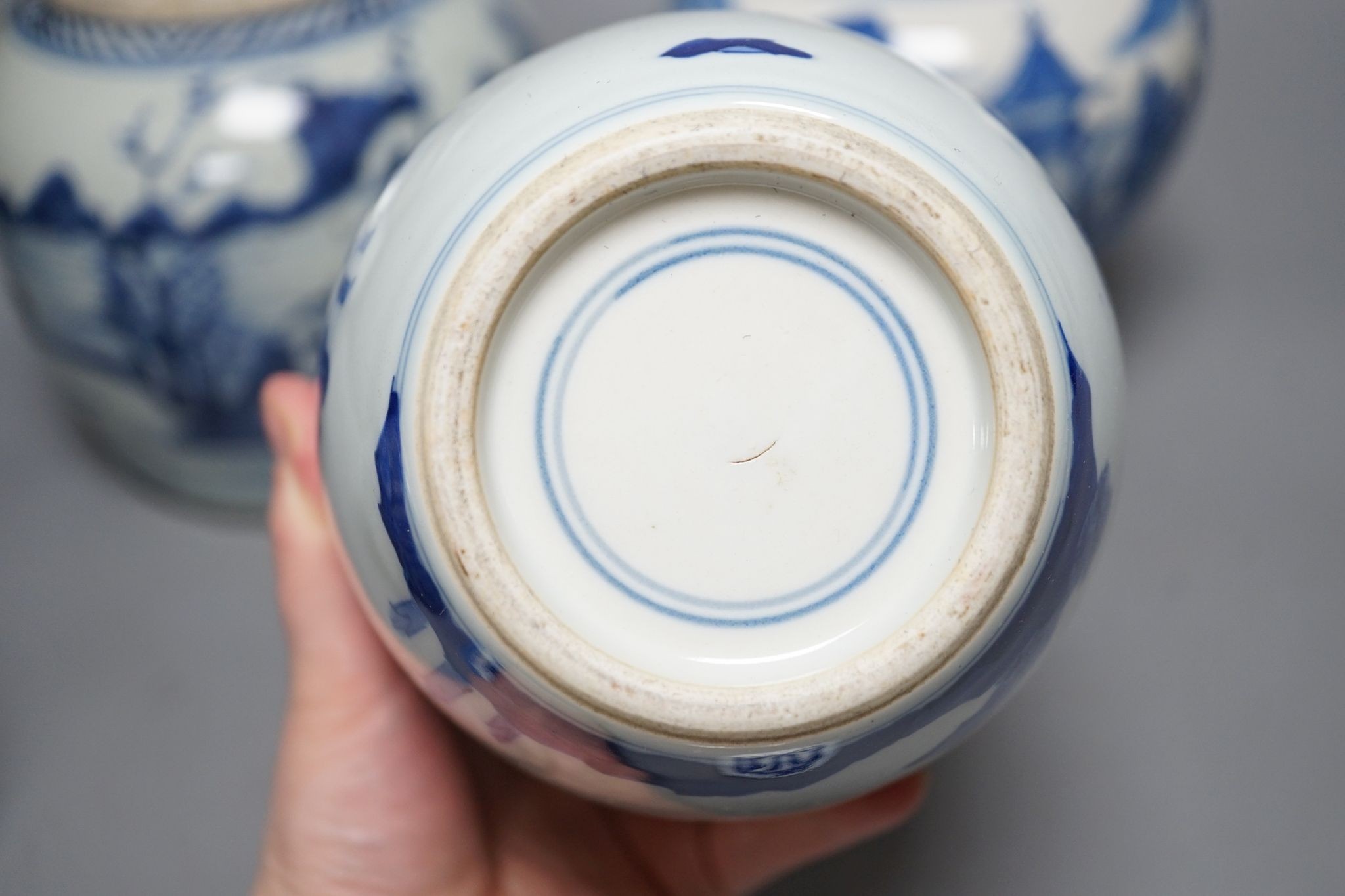 Four Chinese blue and white jars, 19th century and later